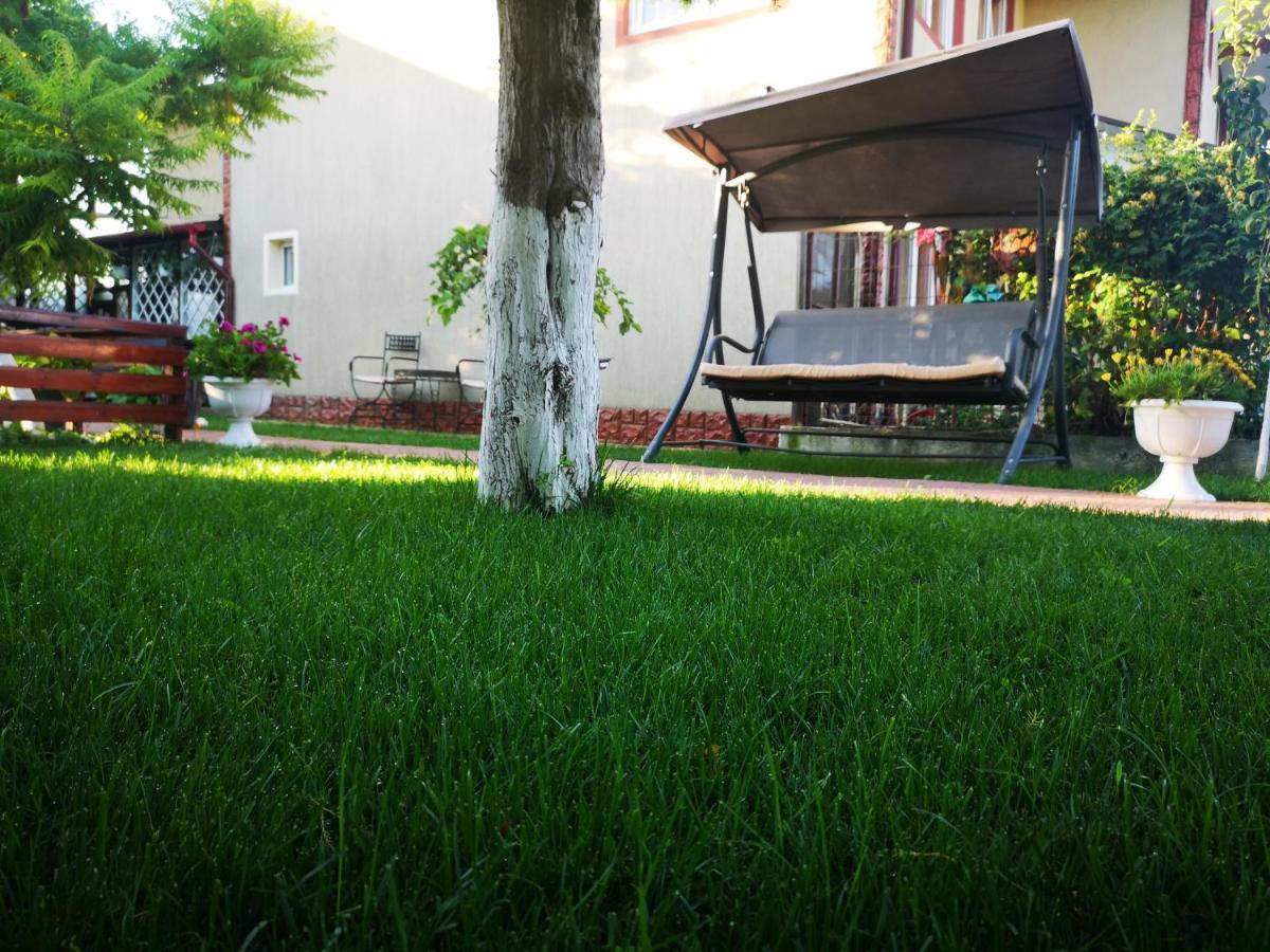 Casa Aura 1 Hotell Costinesti Exteriör bild